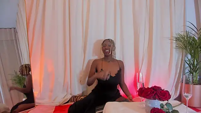 Snapshot of EvelynDivine chatting on February 2026 07:51:01 PM EvelynDivine online show from February 2026 07:51:01 PM