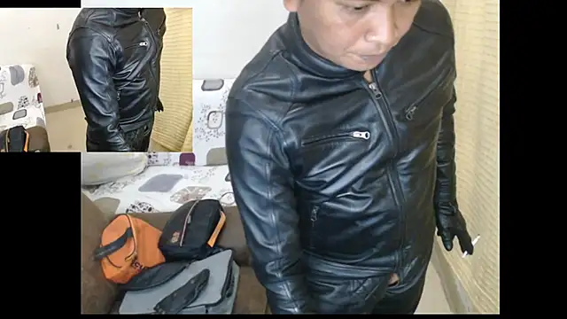 Leatherbdsm81 online show from April 2026 03:04:01 PM