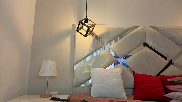 karlaa megan online show from April 2026 06:58:02 PM