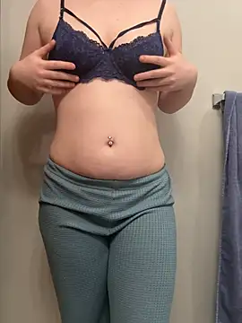 Snapshot of sweetandspicy2026 chatting on March 2026 12:44:01 PM sweetandspicy2026 online show from March 2026 12:44:01 PM