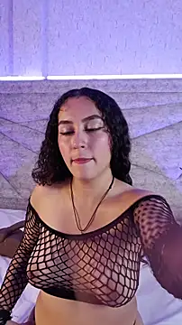 Snapshot of Sara_Rossi__ chatting on April 2026 01:05:02 PM Sara Rossi online show from April 2026 01:05:02 PM