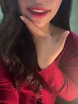 Snapshot of QuynhAnh_2k1 chatting on February 2026 02:15:01 AM QuynhAnh 2k1 online show from February 2026 02:15:01 AM