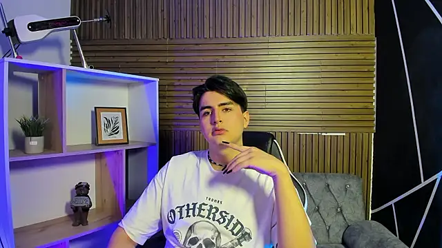 noahWolff  online show from February 2026 05:39:02 AM