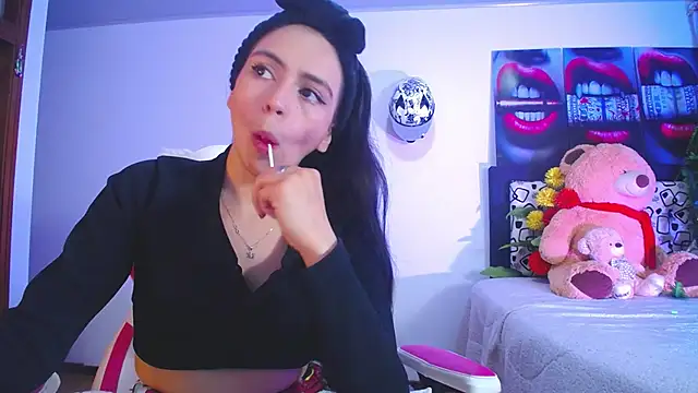 Snapshot of lika_little0 chatting on May 2026 12:27:01 AM lika little0 online show from May 2026 12:27:01 AM