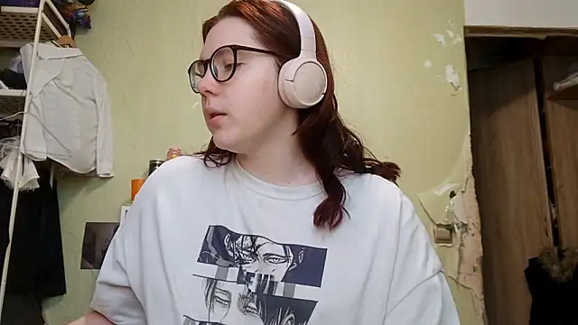 VannessaDillenbeck online show from February 2026 07:45:01 AM