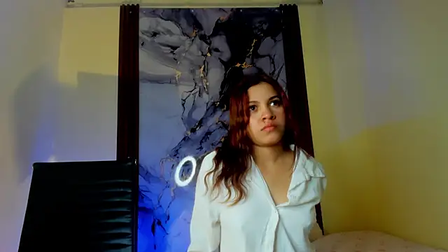 Snapshot of Amanda_Rossi chatting on June 2026 12:00:01 PM Amanda Rossi online show from June 2026 12:00:01 PM