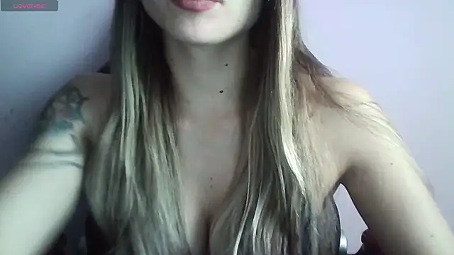 Snapshot of Tifanny_0a chatting on June 2026 09:16:02 PM Tifanny 0a online show from June 2026 09:16:02 PM