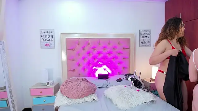 AmbarClarck online show from March 2026 12:00:01 PM