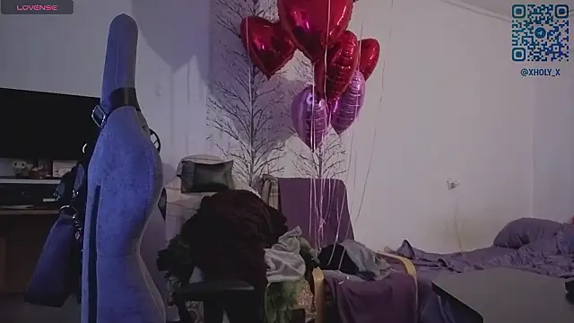 Snapshot of Holy_Kveta chatting on February 2026 03:13:02 AM Holy Kveta online show from February 2026 03:13:02 AM