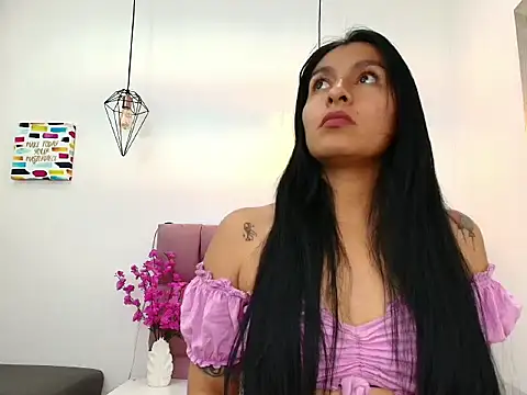 Melannyy   online show from April 2026 04:17:01 AM