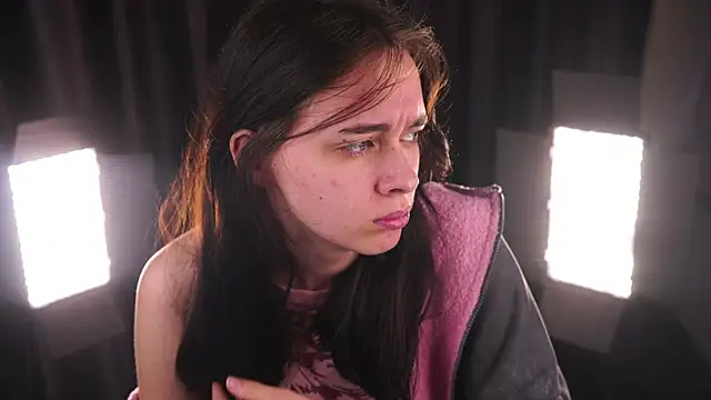 GinnyKittle online show from February 2026 07:10:02 PM