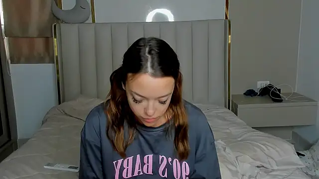 stellaa quenn online show from April 2026 12:09:02 AM