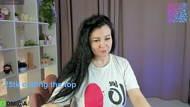 Snapshot of Monika_Martinezz chatting on February 2026 03:35:01 AM Monika Martinezz online show from February 2026 03:35:01 AM