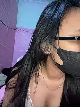 Leeeiuu online show from February 2026 11:55:01 AM