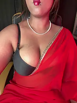 Snapshot of queen-panda chatting on February 2026 05:06:02 PM queen-panda online show from February 2026 05:06:02 PM