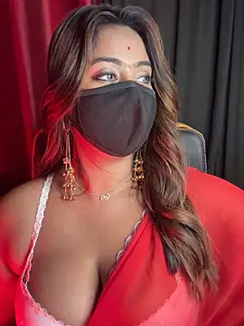 Snapshot of queen-panda chatting on April 2026 07:18:02 PM queen-panda online show from April 2026 07:18:02 PM