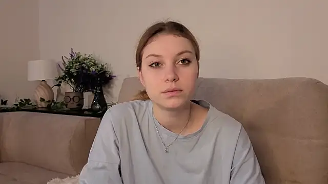 Snapshot of JadwigaTagliavia chatting on March 2026 12:11:01 PM JadwigaTagliavia online show from March 2026 12:11:01 PM