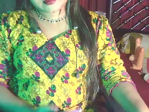 Snapshot of Nusrat_Faria chatting on May 2026 09:31:02 PM Nusrat Faria online show from May 2026 09:31:02 PM