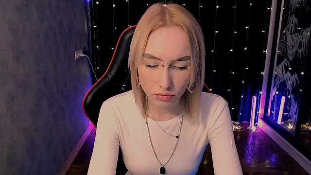 Snapshot of crybambi chatting on February 2026 06:17:01 AM crybambi online show from February 2026 06:17:01 AM