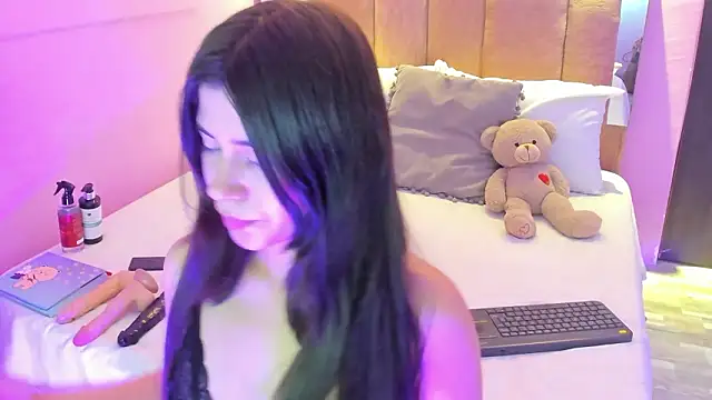 SamanthaHill  online show from March 2026 03:44:02 AM