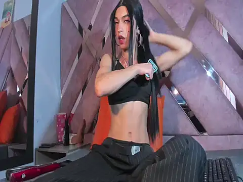 Snapshot of MeghanQueen__ chatting on February 2026 04:17:02 AM MeghanQueen online show from February 2026 04:17:02 AM