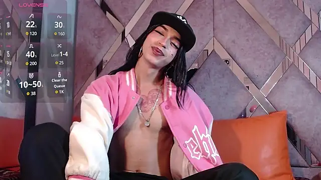 Snapshot of MeghanQueen__ chatting on February 2026 06:00:02 AM MeghanQueen online show from February 2026 06:00:02 AM