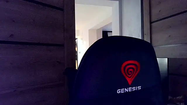 karlaluuvv online show from April 2026 04:18:01 PM