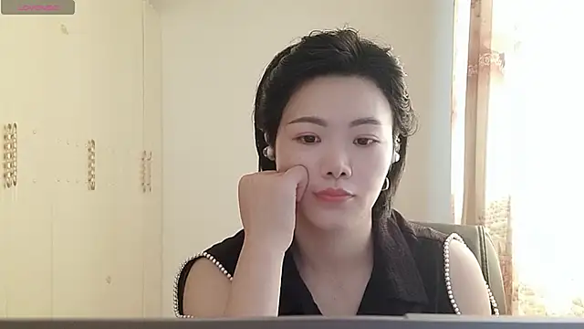 Snapshot of Nikishine chatting on June 2026 06:24:02 AM Nikishine online show from June 2026 06:24:02 AM