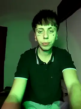 Snapshot of sableye21 chatting on April 2026 04:28:01 AM sableye21 online show from April 2026 04:28:01 AM