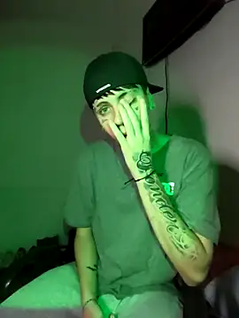 Snapshot of sableye21 chatting on April 2026 03:56:01 AM sableye21 online show from April 2026 03:56:01 AM