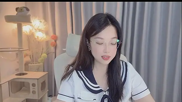 Yumi yuni online show from May 2026 02:33:02 PM