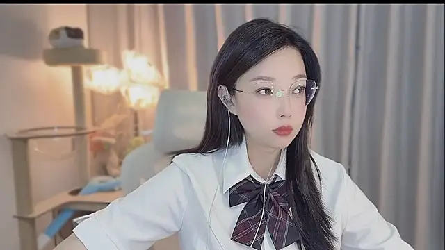Yumi yuni online show from May 2026 11:25:02 PM
