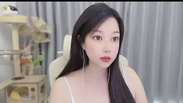 Yumi yuni online show from May 2026 01:03:01 AM