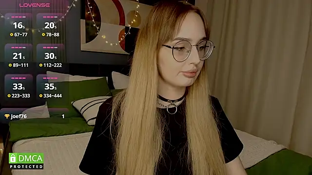 AdeLuna online show from February 2026 09:30:02 PM