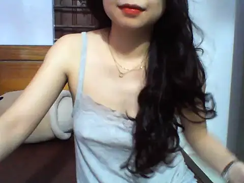 NinaKey online show from April 2026 01:41:01 AM