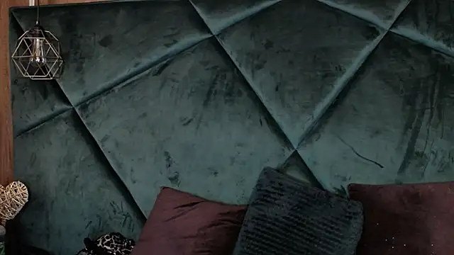 Snapshot of LannaQuinn chatting on February 2026 04:02:01 AM LannaQuinn online show from February 2026 04:02:01 AM