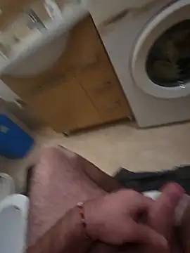 Snapshot of Heyyo3 chatting on February 2026 09:41:01 AM Heyyo3 online show from February 2026 09:41:01 AM