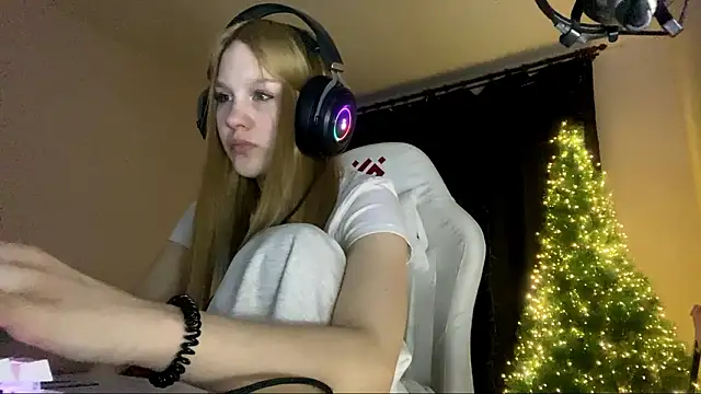 Snapshot of axin_burnell chatting on February 2026 05:49:02 PM axin burnell online show from February 2026 05:49:02 PM