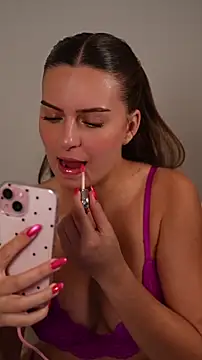 juliakhaleesii online show from March 2026 06:03:02 PM