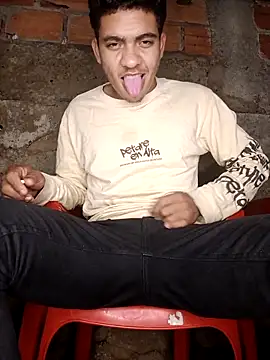 Snapshot of NikoHot_anatole chatting on February 2026 01:06:02 AM NikoHot anatole online show from February 2026 01:06:02 AM