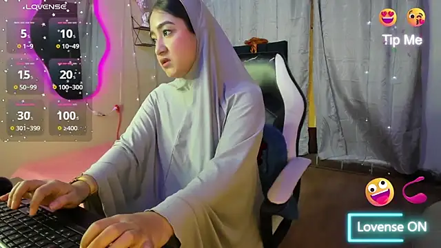 SamiraAwada online show from February 2026 06:42:01 PM