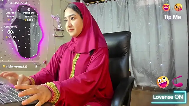 SamiraAwada online show from March 2026 07:10:01 PM