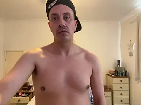 Snapshot of malcolm2334 chatting on April 2026 01:04:02 PM malcolm2334 online show from April 2026 01:04:02 PM