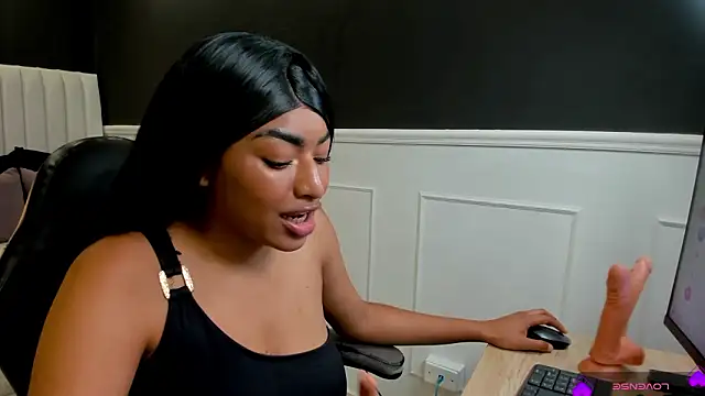  luna rossee  online show from February 2026 09:55:01 PM