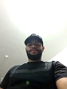 Snapshot of KLEYTON33 chatting on February 2026 05:24:01 AM KLEYTON33 online show from February 2026 05:24:01 AM