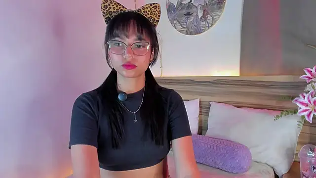 EvaLune online show from April 2026 08:02:02 PM