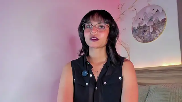 EvaLune online show from April 2026 09:09:02 PM