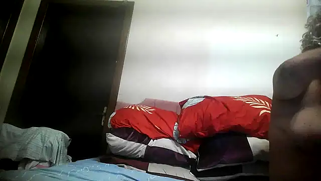 Snapshot of bialoba7 chatting on December 2025 11:32:01 PM bialoba7 online show from December 2025 11:32:01 PM