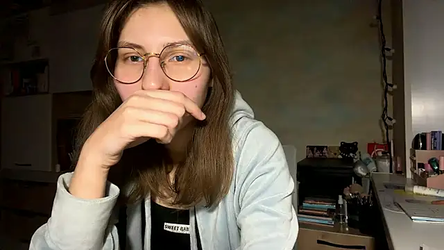 Snapshot of Miaaa_Moon chatting on February 2026 04:34:02 PM Miaaa Moon online show from February 2026 04:34:02 PM