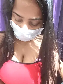 MidnightVibes  online show from February 2026 05:38:02 PM